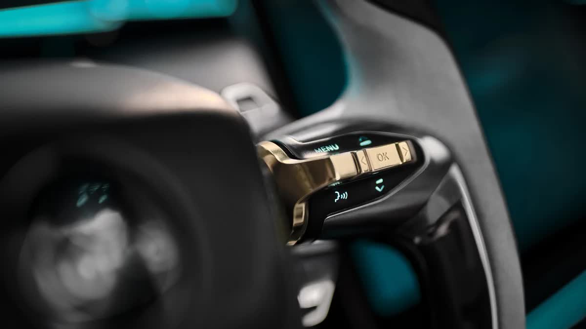 Фотография Lotus Electre (12 слайд)